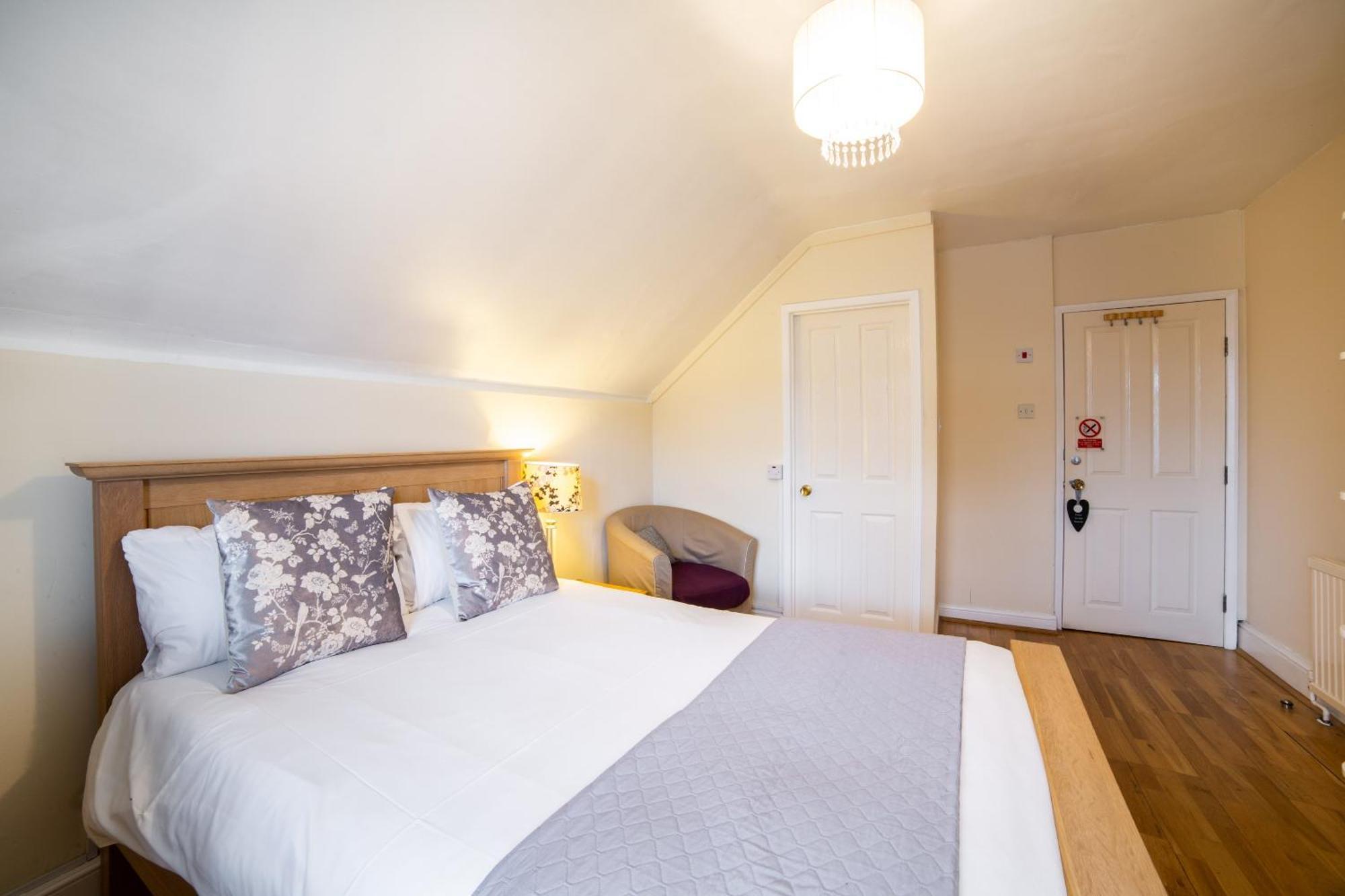 Lina 3* Oxford