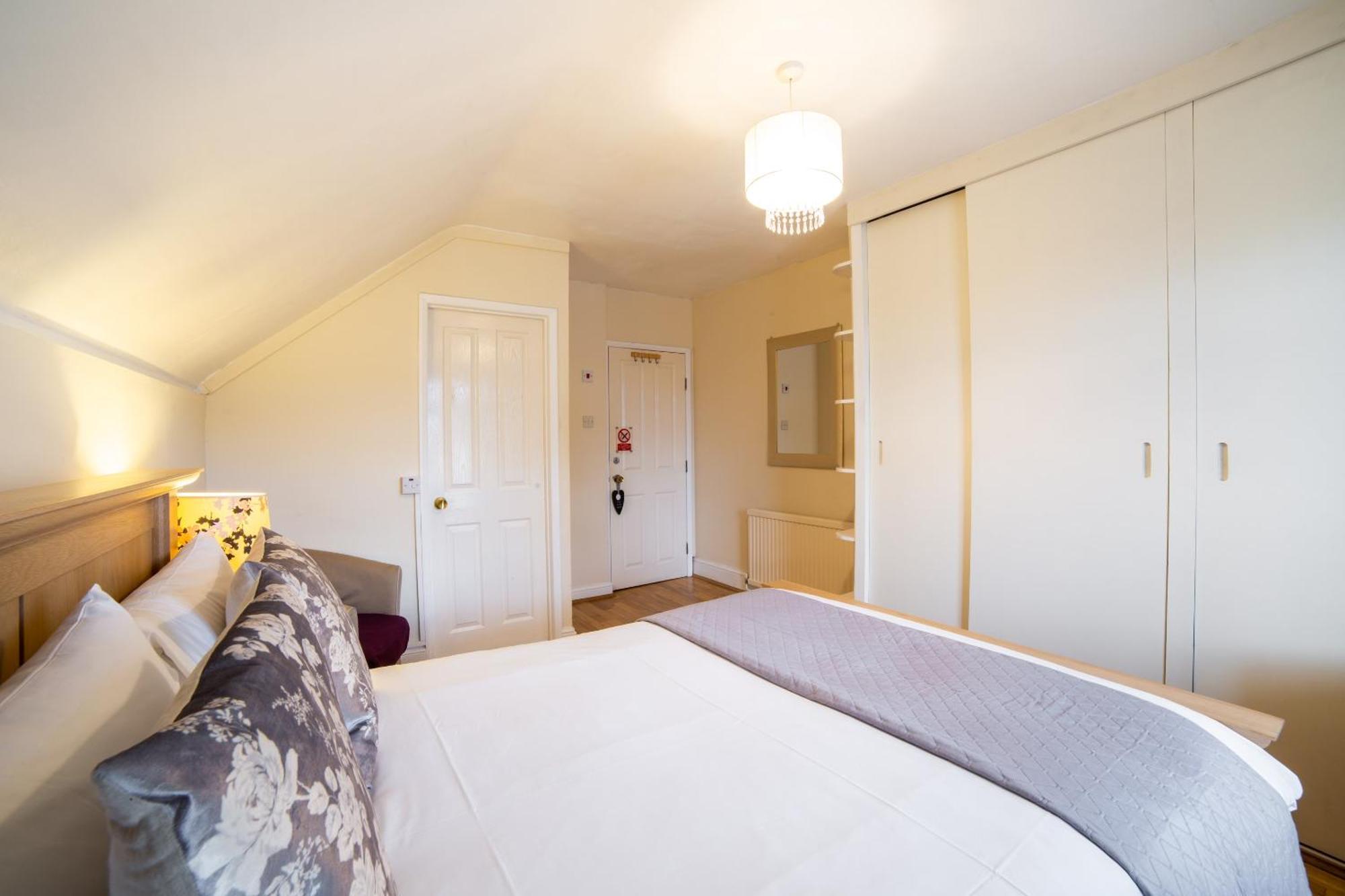 Hotel Oyo Lina 3*